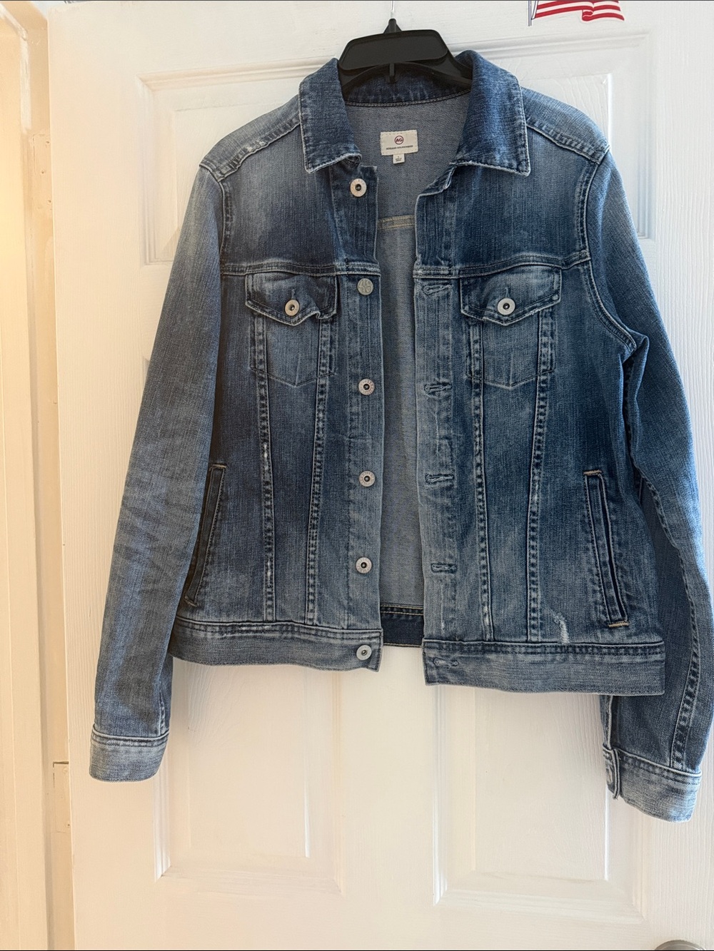 AG  MYA Adriano Goldschmied denim jacket a years magnetic blue 
SZ: L
Excellent
